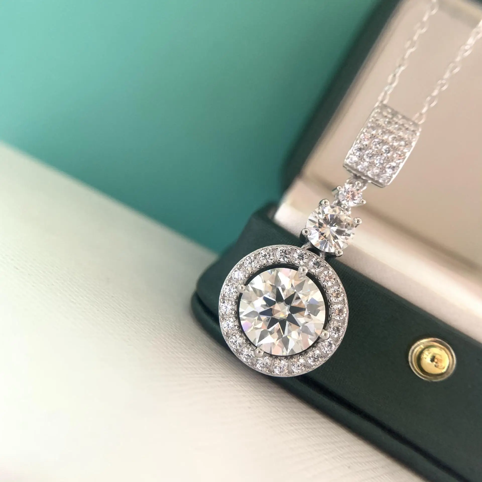 5ct Moissanite Diamond Pendant Necklace with Certificate Blue Green Pink Color Round Shape D Color VVS Moissanite Jewelry Gift