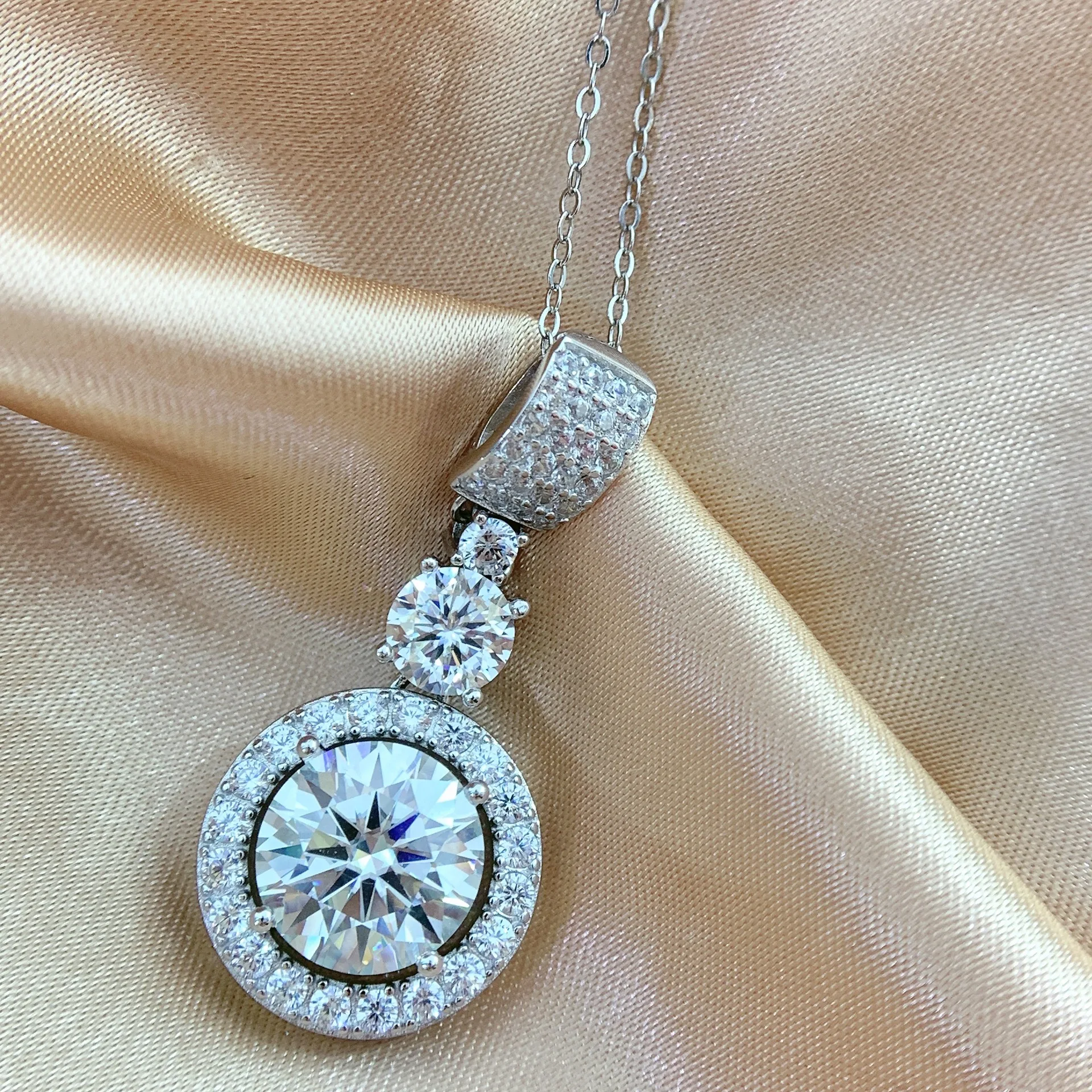 5ct Moissanite Diamond Pendant Necklace with Certificate Blue Green Pink Color Round Shape D Color VVS Moissanite Jewelry Gift