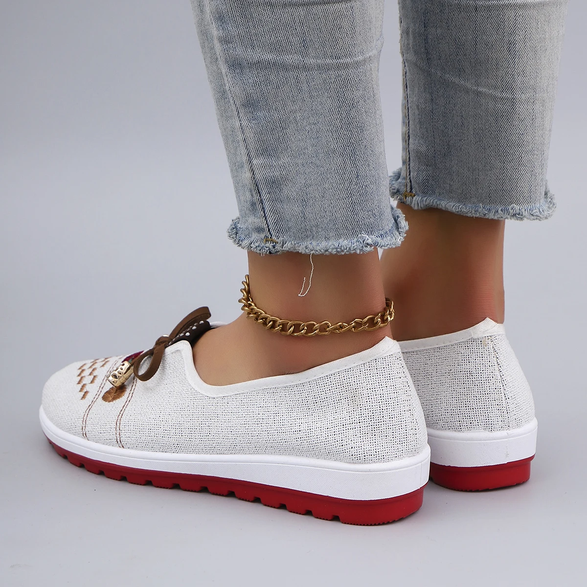 Spring New Women's Casual Sports Shoes Comfortable, Breathable, Lightweight, Wear Resistant Lazy Shoes, Soft Soled Flat Shoes
