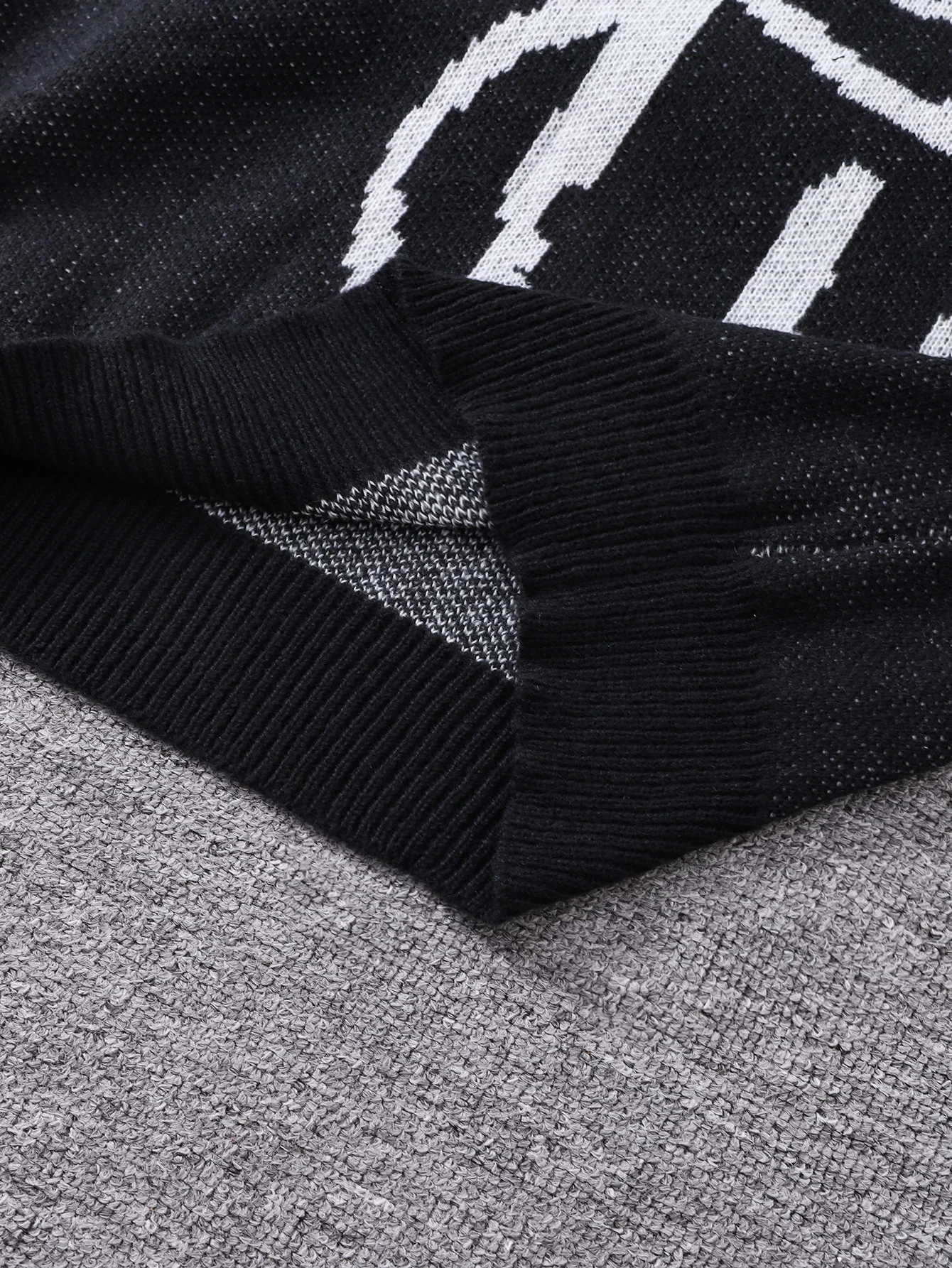 Autumn and Winter Abstract Kitten Jacquard Pattern Pullover Sweater Casual Round Neck Knitted Men's Pullover