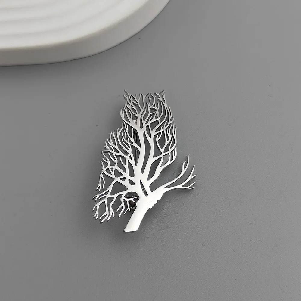 Creative animal hollow owl tree of life stainless steel gold-plated 18K brooch, black suit accessories, wedding matching set