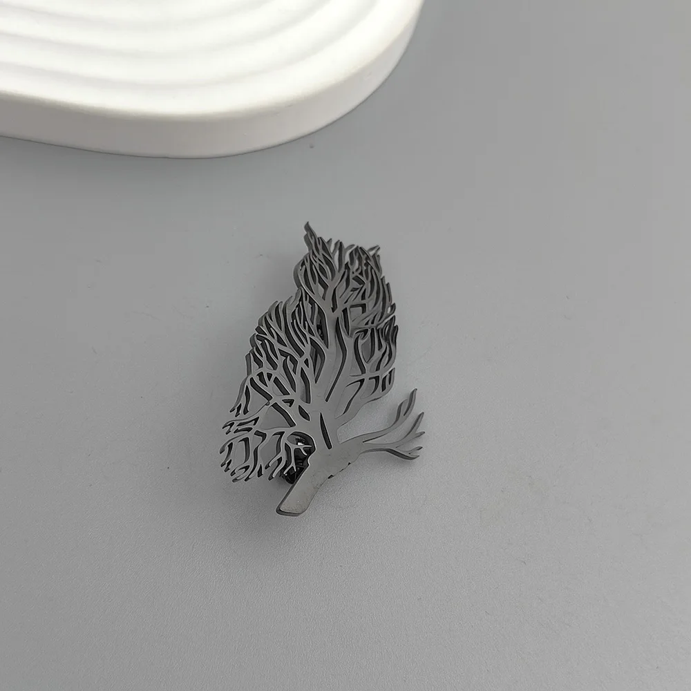 Creative animal hollow owl tree of life stainless steel gold-plated 18K brooch, black suit accessories, wedding matching set