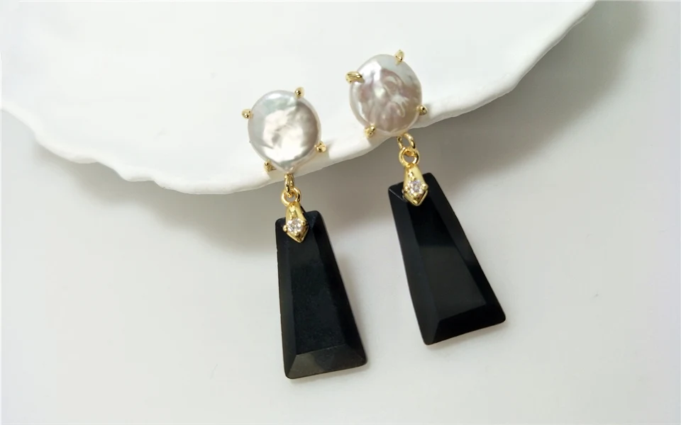 1 Pairs Fashionable Golden Trapezoid Earrings with Natural Freshwater Pearl & Semi-precious Stone, Ideal Valentines Gift ER467P