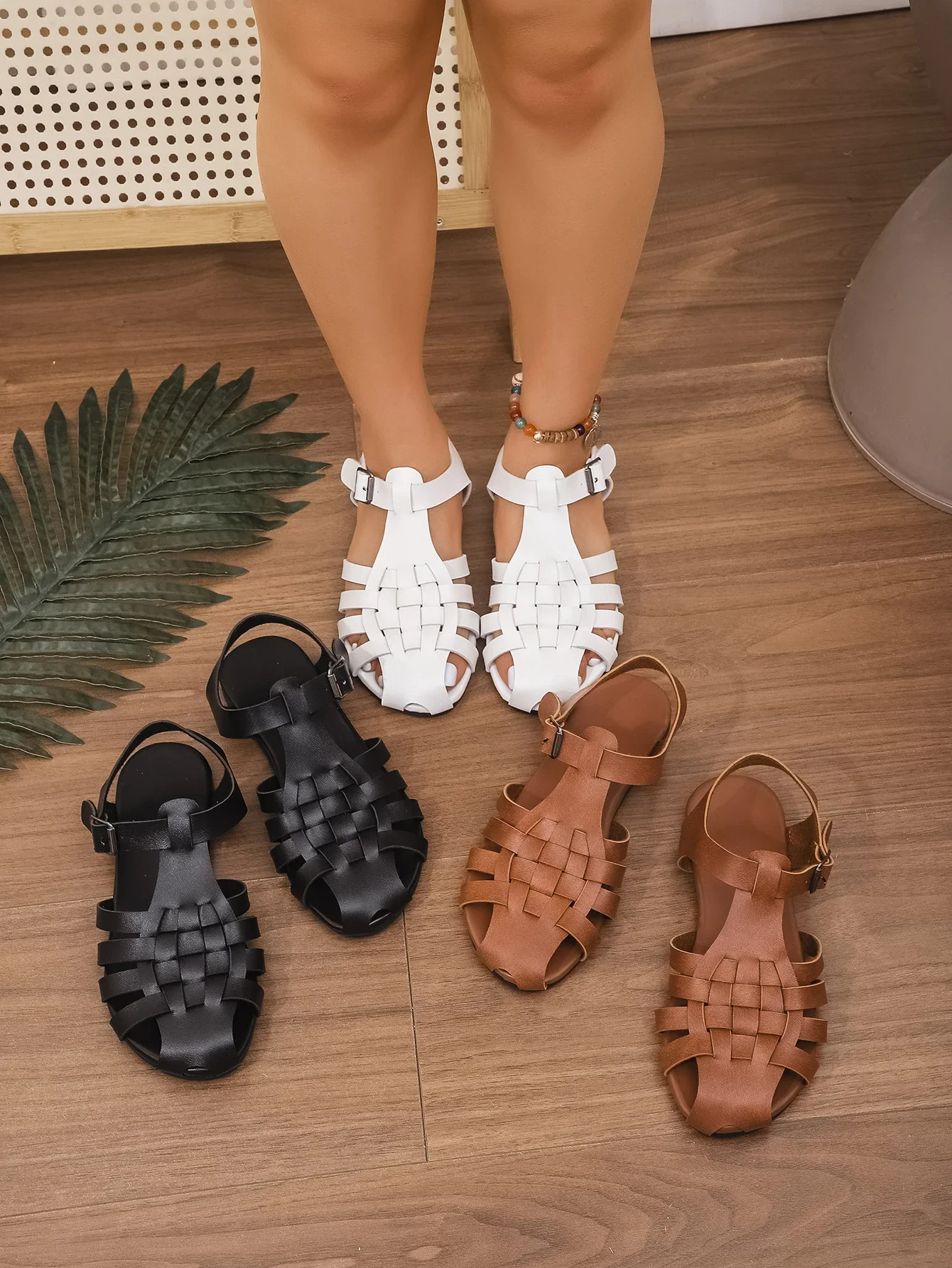 New Women's Fashion Leather Sandals Summer Woman Roman Shoes Casual Comfort Soft Beach Shoes Female Flat Sandals Size 36-43