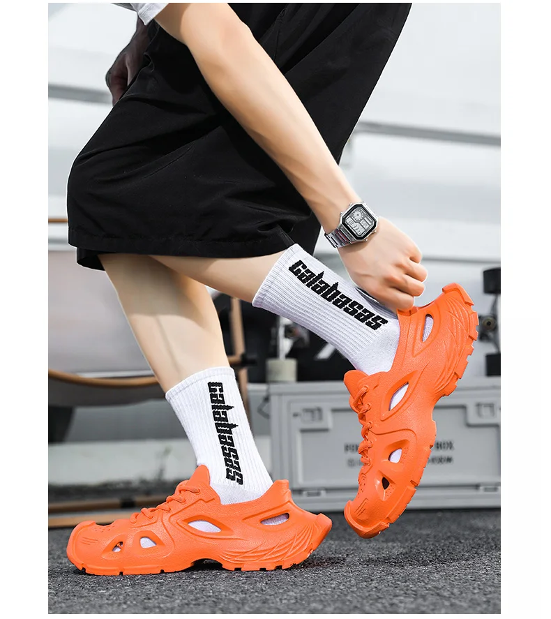 2025 New Trendy Men's Sandals Outdoor Wear Thickened Anti-slip Wear-resistant Fashion EVA Moulded Couples Clog Shoes Wholesale
