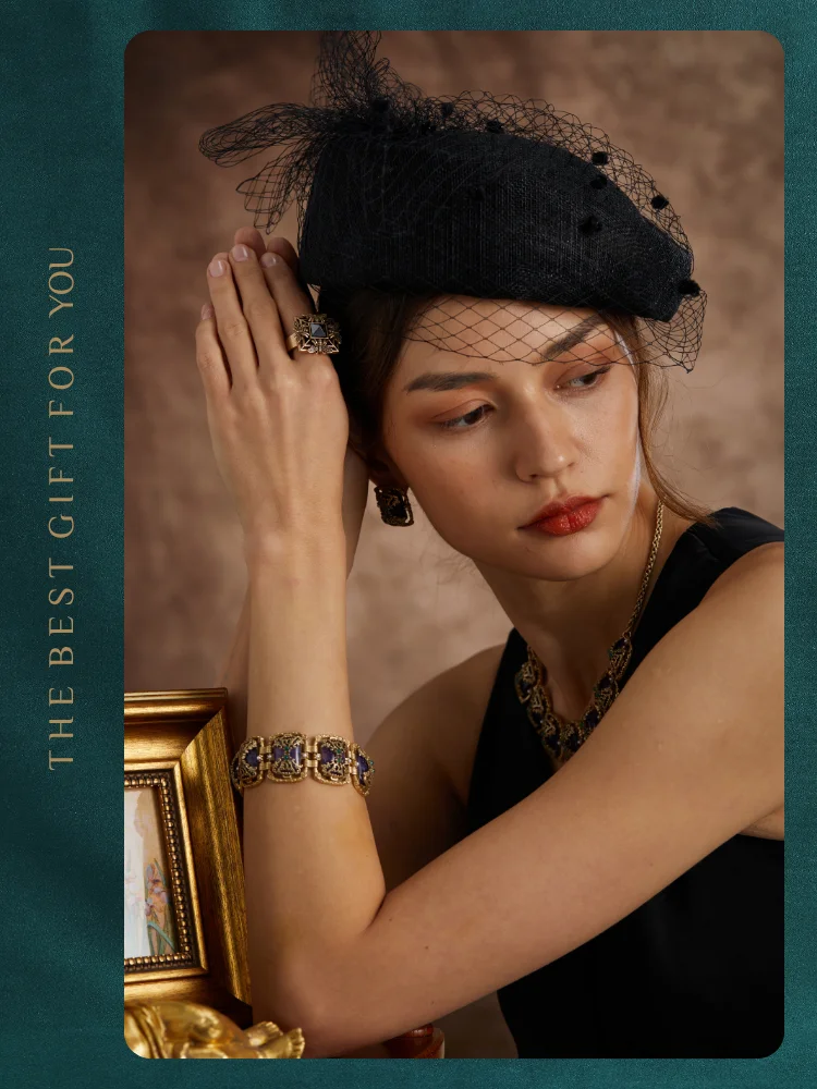 Vintage Bracelet for Women Antique Jewelry Purple Square Glass Gold Color Hollow Accessories New Luxury Charm Accessories Retro