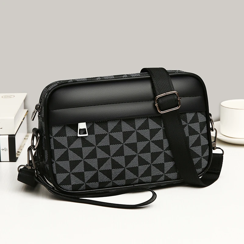 Fashion Business Shoulder Bag PU Leather Men Clutch Bag Wide Strap Crossbody Bag Designer Casual Male Messenger Pack Phone Purse