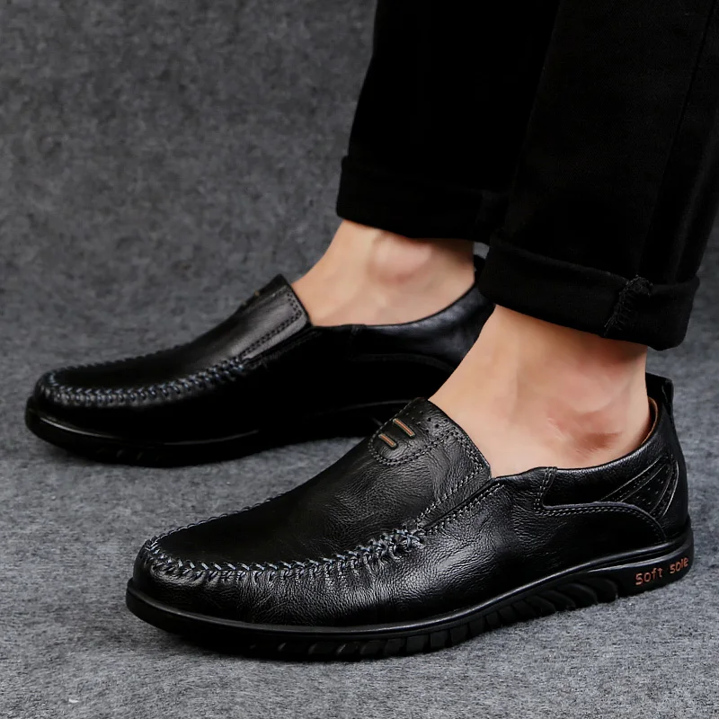 CLOHOO Men's Comfortable Soft-Soled Slip-On Loafers Versatile Casual Business Formal Leather Shoes