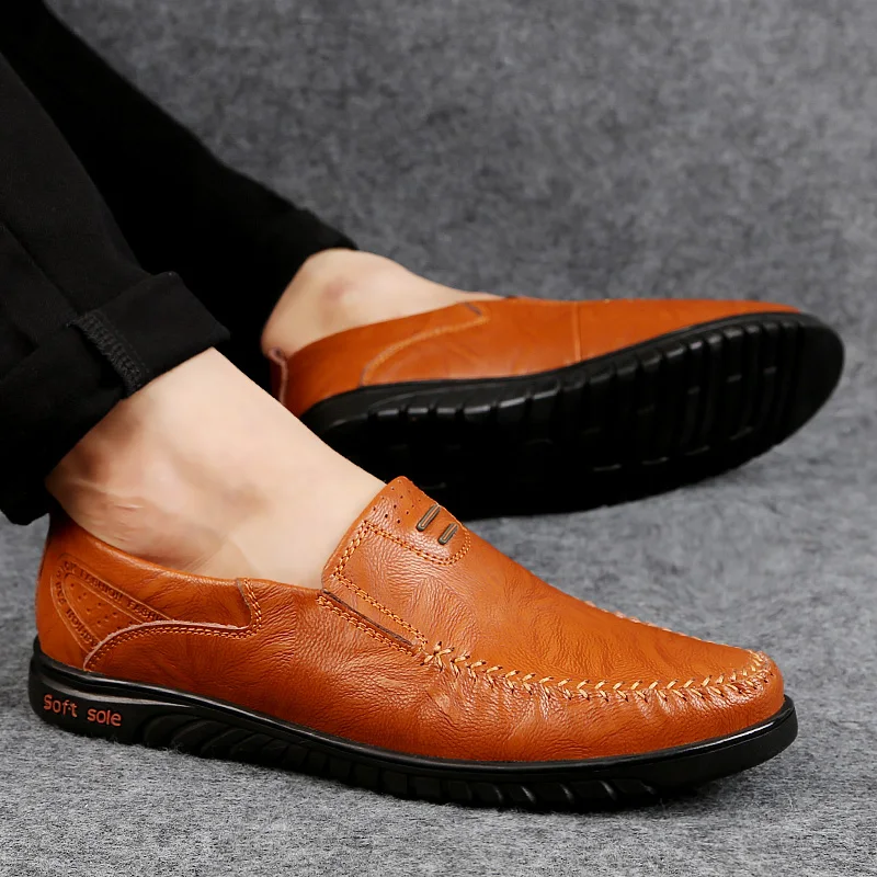CLOHOO Men's Comfortable Soft-Soled Slip-On Loafers Versatile Casual Business Formal Leather Shoes
