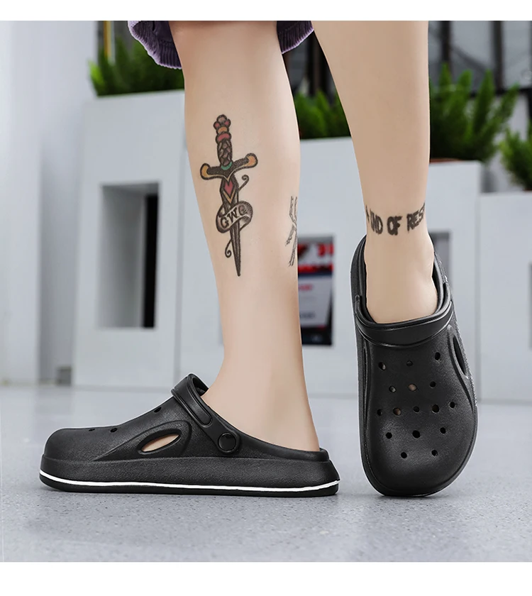Classic Hole Shoes for Men Outdoor Beach Sandals Non slip Home Garden Shoes Baotou Fashion Casual Slippers Lightweight Mules
