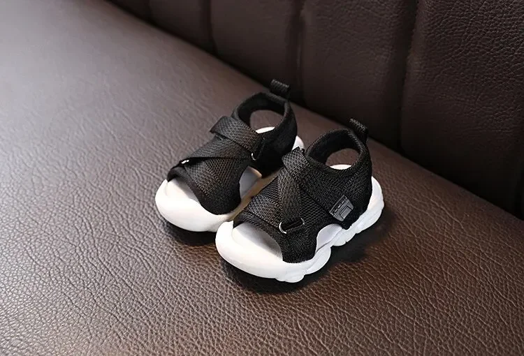 Breathable Summer Sport Shoes Boys Girls Baby Step Learning Shoes Low Cut Beach Slippers Summer Casual Style Mesh Material