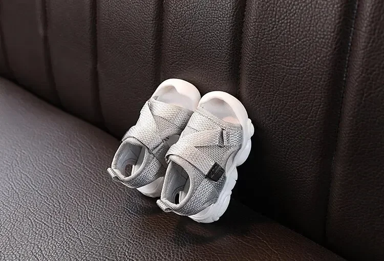 Breathable Summer Sport Shoes Boys Girls Baby Step Learning Shoes Low Cut Beach Slippers Summer Casual Style Mesh Material