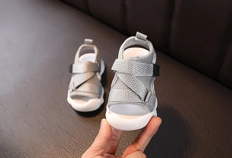 Breathable Summer Sport Shoes Boys Girls Baby Step Learning Shoes Low Cut Beach Slippers Summer Casual Style Mesh Material