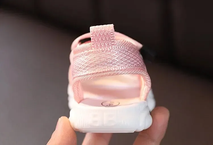 Breathable Summer Sport Shoes Boys Girls Baby Step Learning Shoes Low Cut Beach Slippers Summer Casual Style Mesh Material