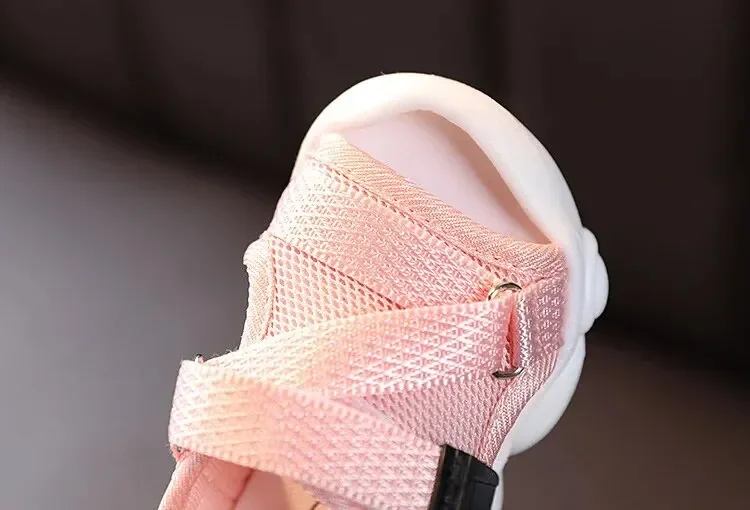 Breathable Summer Sport Shoes Boys Girls Baby Step Learning Shoes Low Cut Beach Slippers Summer Casual Style Mesh Material