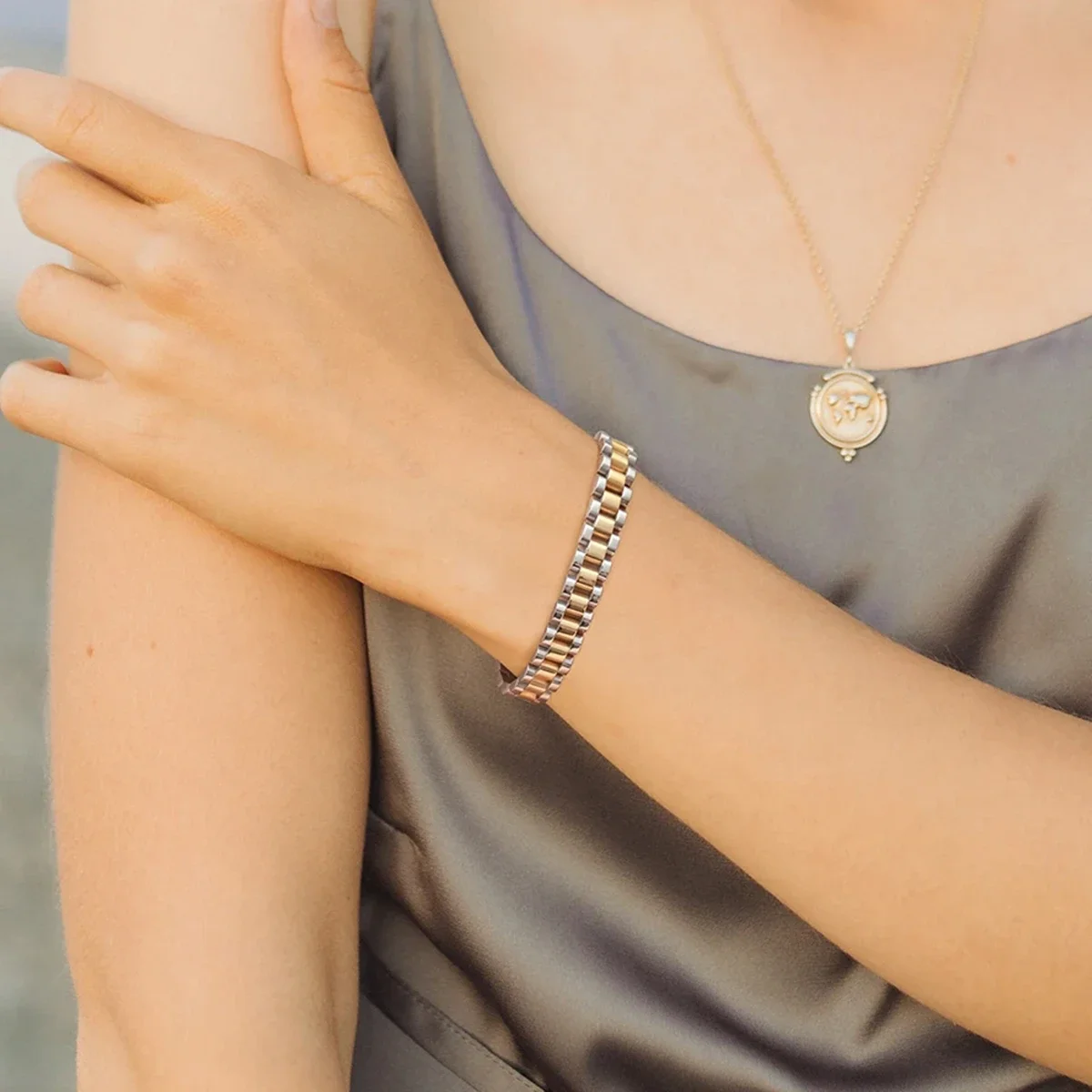 Titanium Steel Hematite Magnetic Energy Link Bracelet Stainless Steel Fashion Jewelry