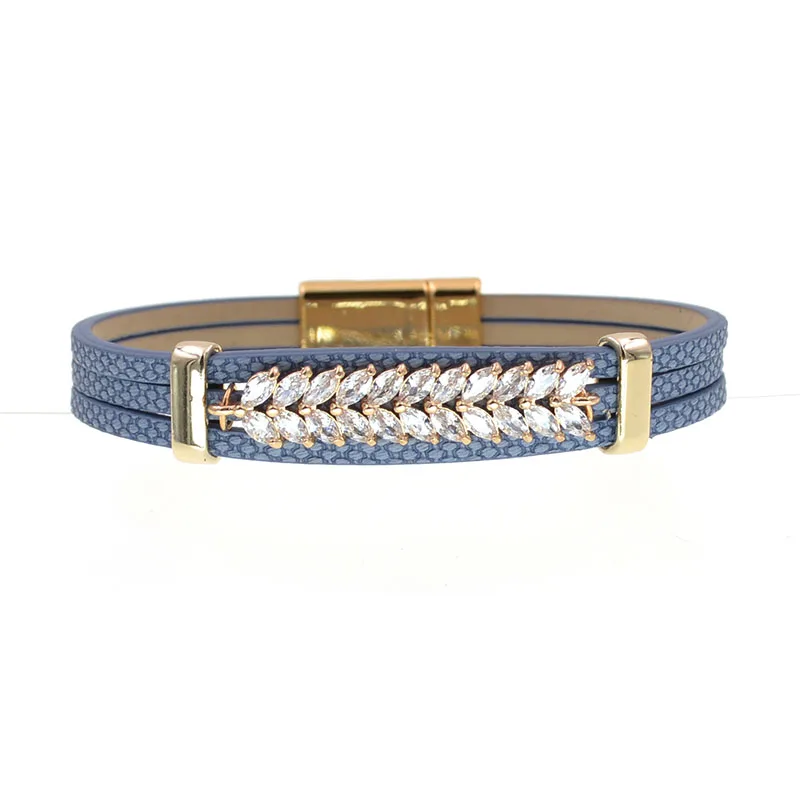 WELLMORE Simple Luxury Glass Leaf Bracelet for Women Magnet Charm Bracelets Leather Bracelet Women Jewelry