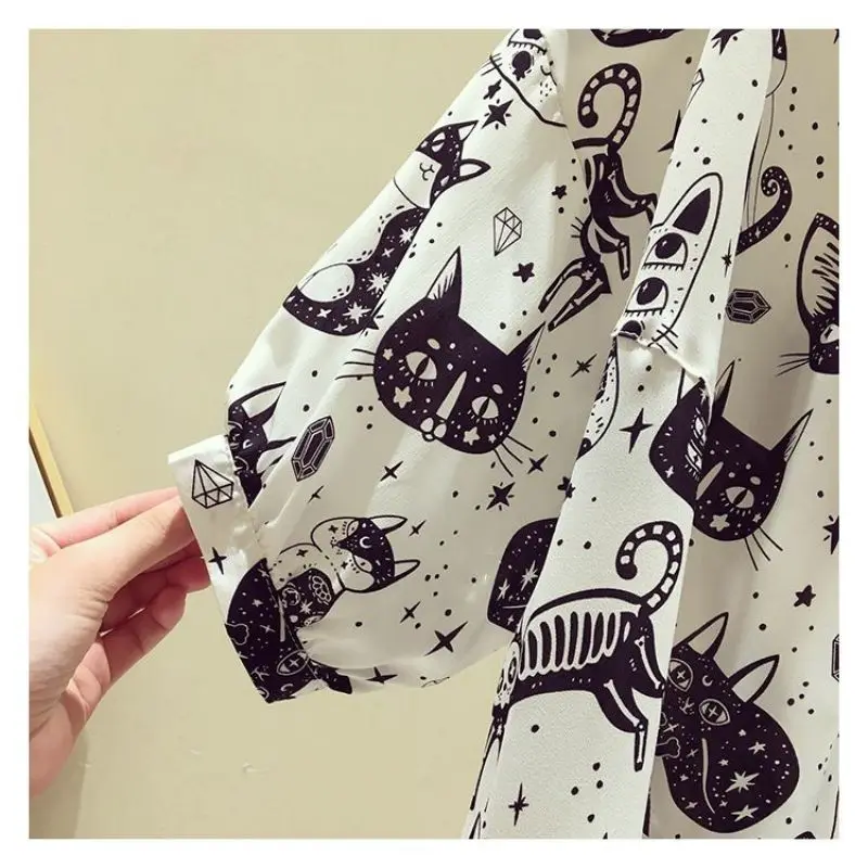 Cat Cartoon Print Chiffon Vintage O-Neck Short Sleeve Loose Women's Blouse Shirt Korean Fashion Female Clothing Tops 2024 Summer