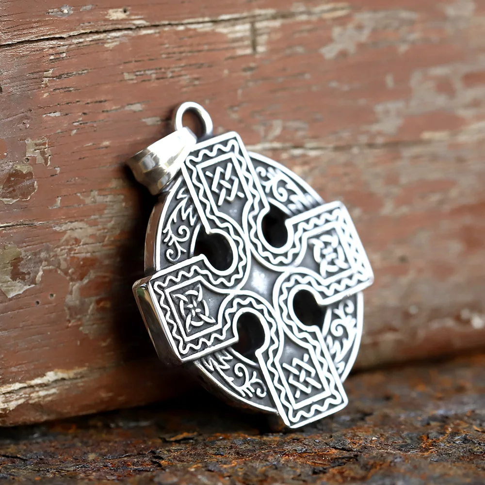 2024 Vintage Vikings Tree of Life Necklace Men Various Nordic Amulet Celtic Stainless Steel Pendant Necklace Charm Jewelry
