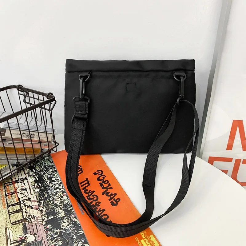 Streetwear Unisex Nylon Tactical Messenger Bags Casual Bullet Bessenger Bag Hip Hop Vest Bag Function Tactics Phone Shoulder Bag