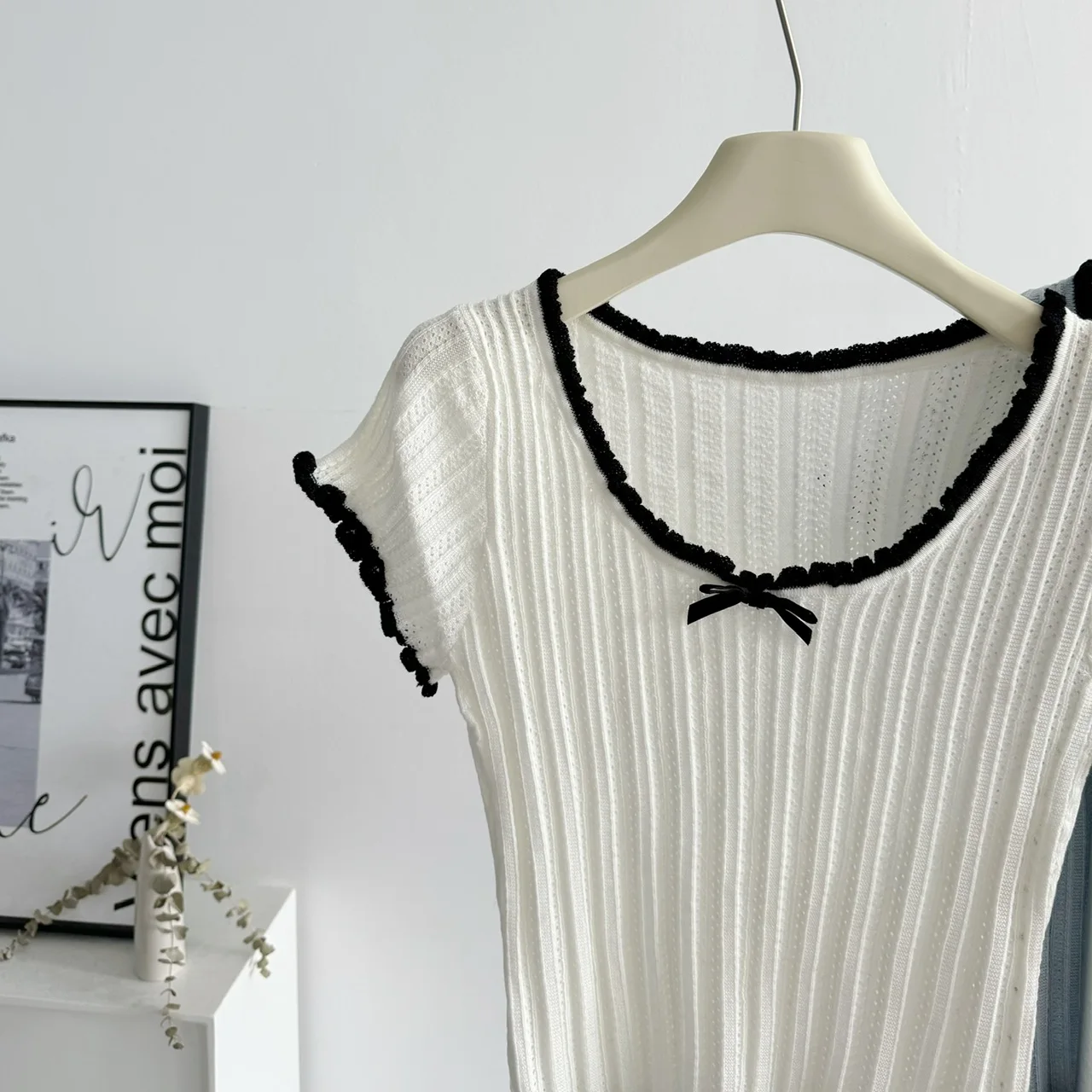 Women's Short Sleeve Ribbed Knit Top with Bow Front Pointelle Fitted Crop Shirt Teen-girl Balletcore Y2K 90s Basic Outfit
