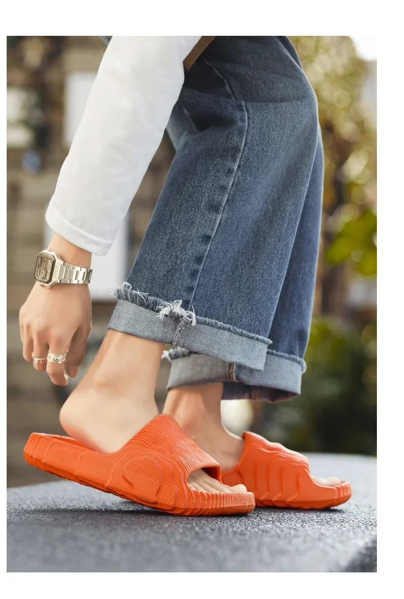 New Summer Sneaker Slippers For Women Men Thick Bottom Platform Slides Soft EVA Hollow Unisex Sports Sandals Casual Beach Shoes