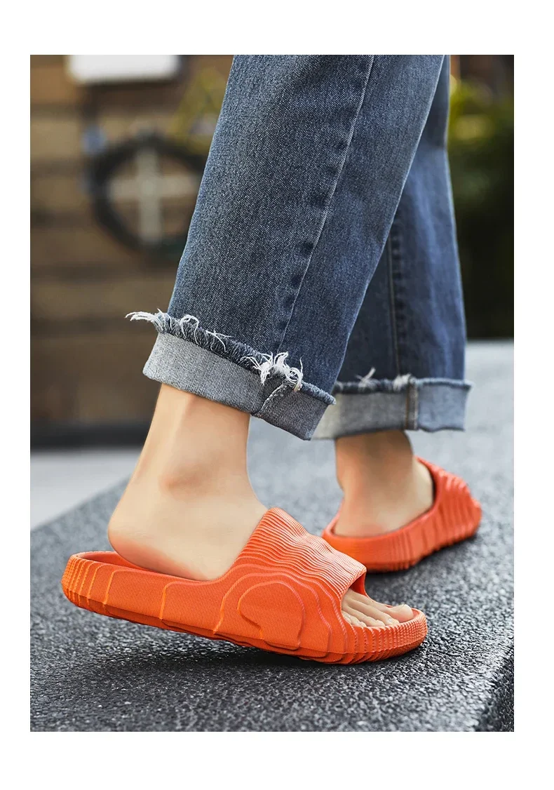 New Summer Sneaker Slippers For Women Men Thick Bottom Platform Slides Soft EVA Hollow Unisex Sports Sandals Casual Beach Shoes