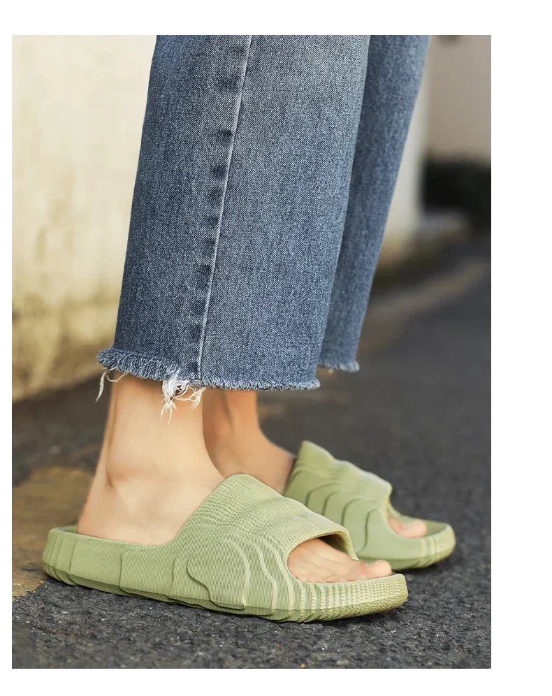 New Summer Sneaker Slippers For Women Men Thick Bottom Platform Slides Soft EVA Hollow Unisex Sports Sandals Casual Beach Shoes