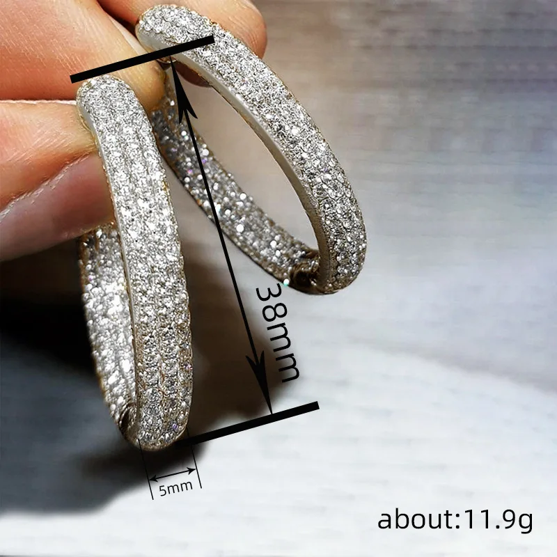 Huitan Women Sparkling Circle Earrings Silver Color/Gold Color Bling Cubic Zirconia Hoop Earrings Modern Fashion Female Jewelry