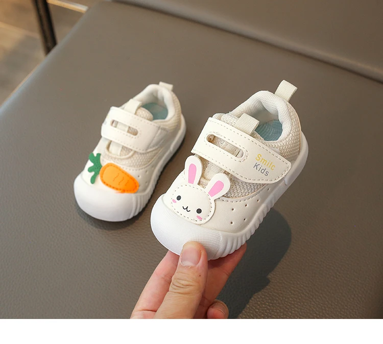 Children's Walking Shoes Red Cartoon Soft Breathable Boys Girls Baby Shoes Khaki Lightweight Kids Baby Casual Shoes Sandals