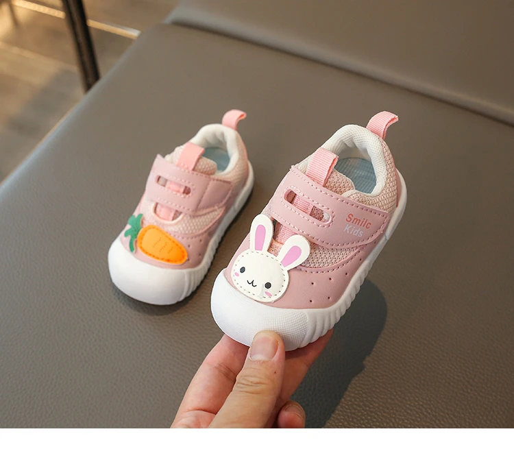 Children's Walking Shoes Red Cartoon Soft Breathable Boys Girls Baby Shoes Khaki Lightweight Kids Baby Casual Shoes Sandals