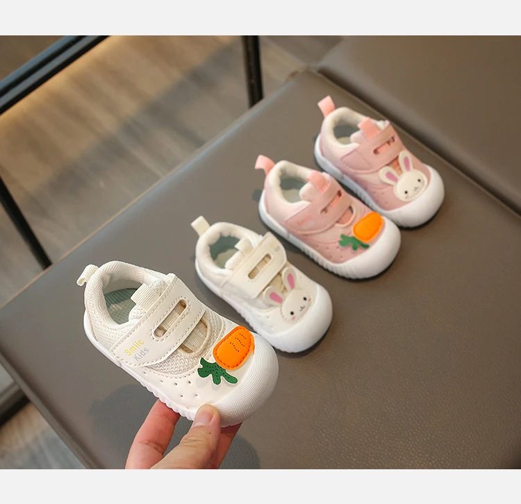 Children's Walking Shoes Red Cartoon Soft Breathable Boys Girls Baby Shoes Khaki Lightweight Kids Baby Casual Shoes Sandals