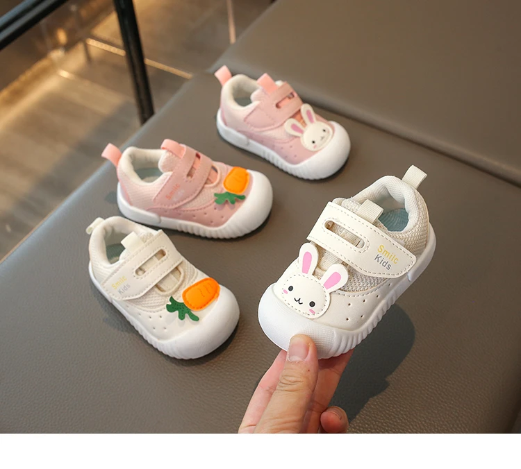 Children's Walking Shoes Red Cartoon Soft Breathable Boys Girls Baby Shoes Khaki Lightweight Kids Baby Casual Shoes Sandals