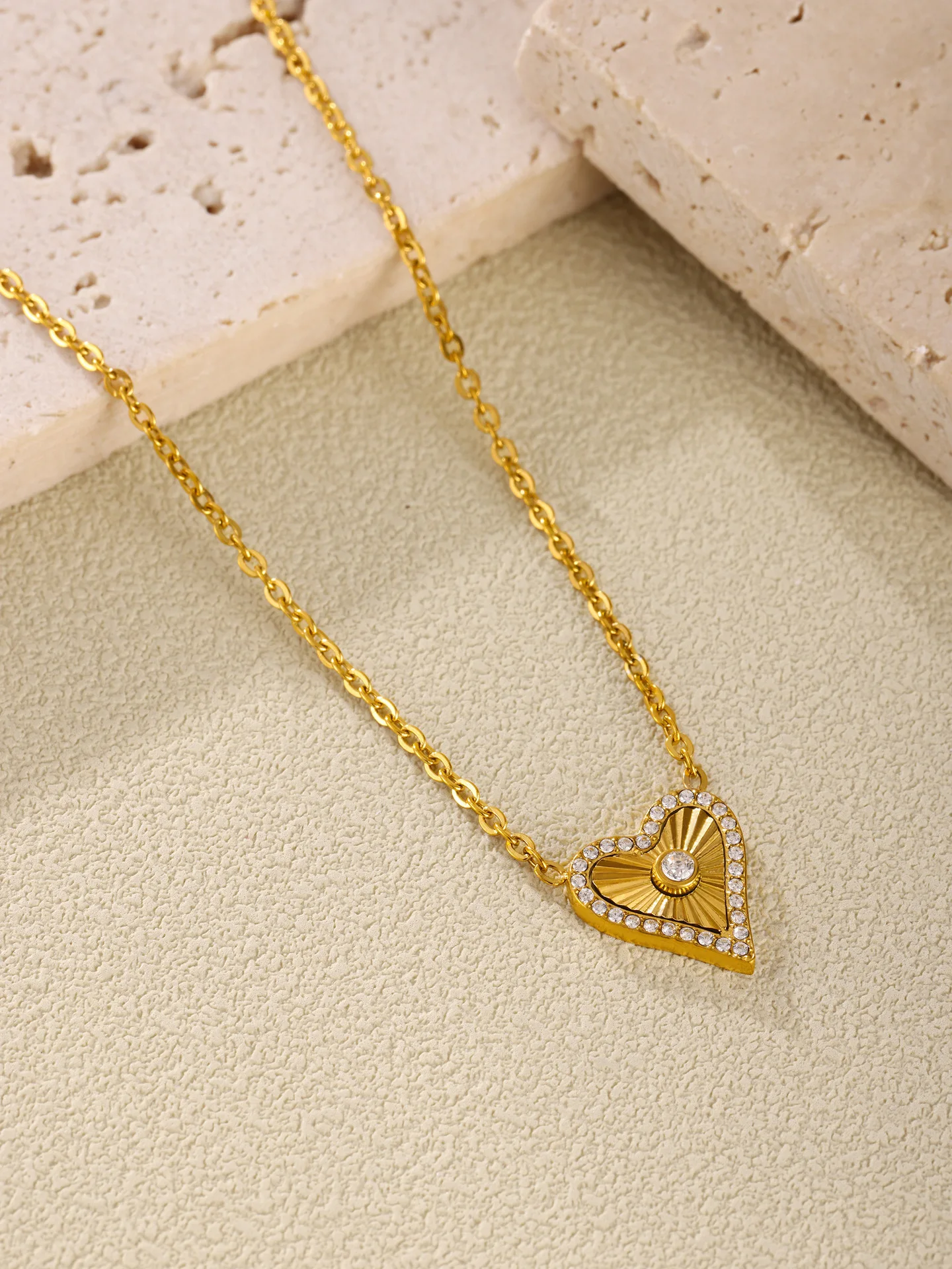 Vintage Heart Pendant Necklace Bracelet For Women Zircon Waterproof Stainless Steel Chain Banquet Daily Jewelry Gift