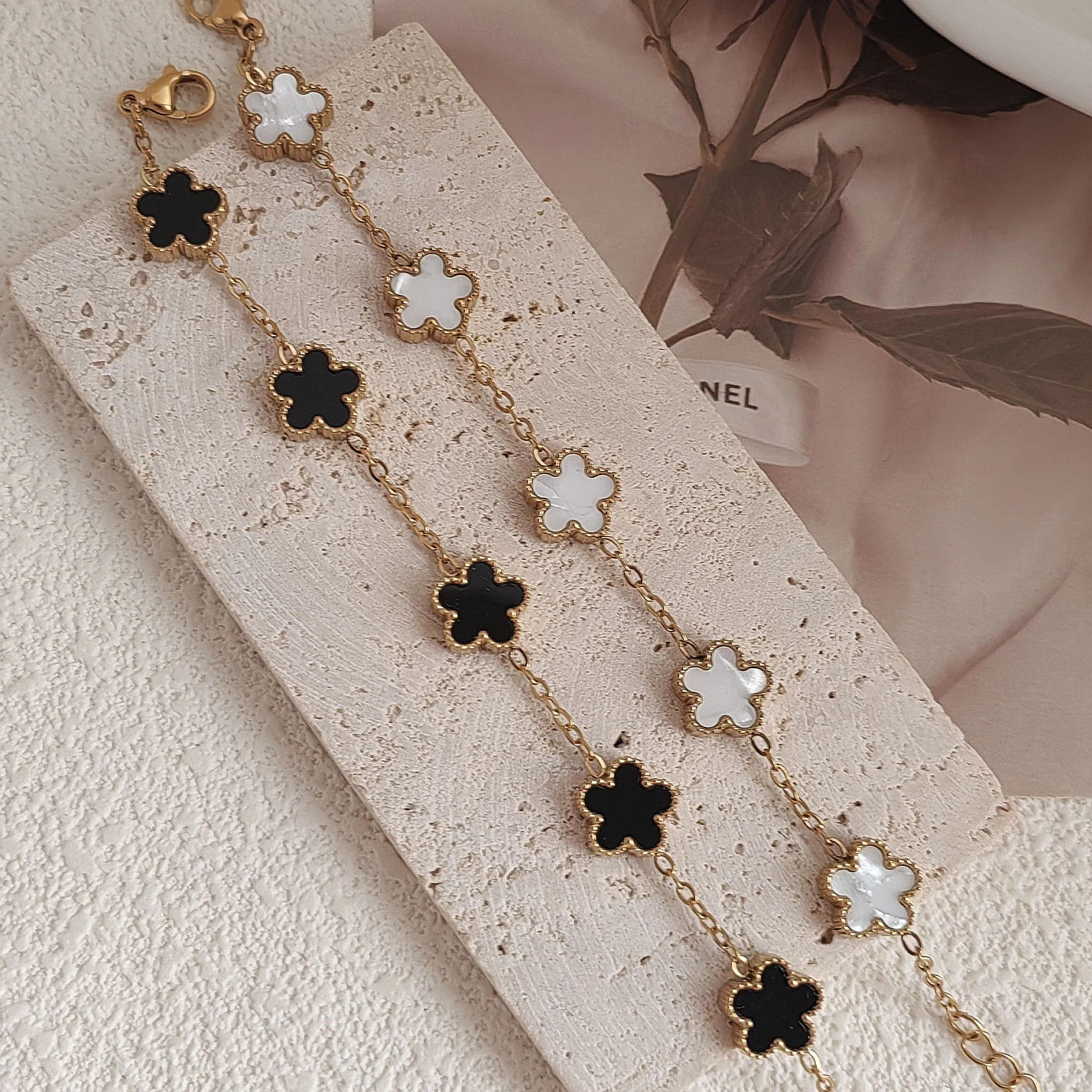 9MM Man Bracelets Double Sided Flowers Luxury Woman Bracelet Christmas Gifts Stainless Steel Bracelet Women Couple Clover