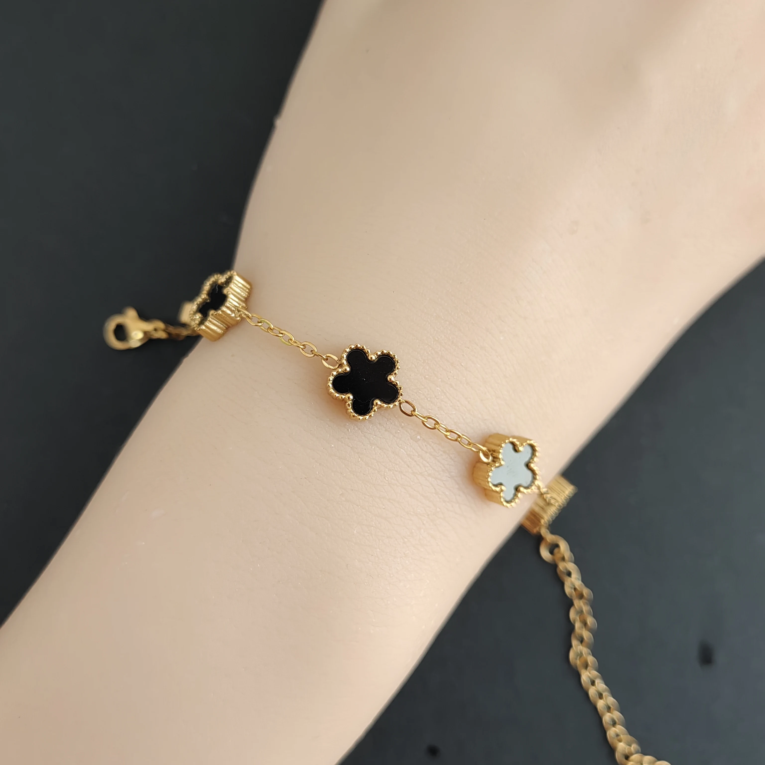 9MM Man Bracelets Double Sided Flowers Luxury Woman Bracelet Christmas Gifts Stainless Steel Bracelet Women Couple Clover