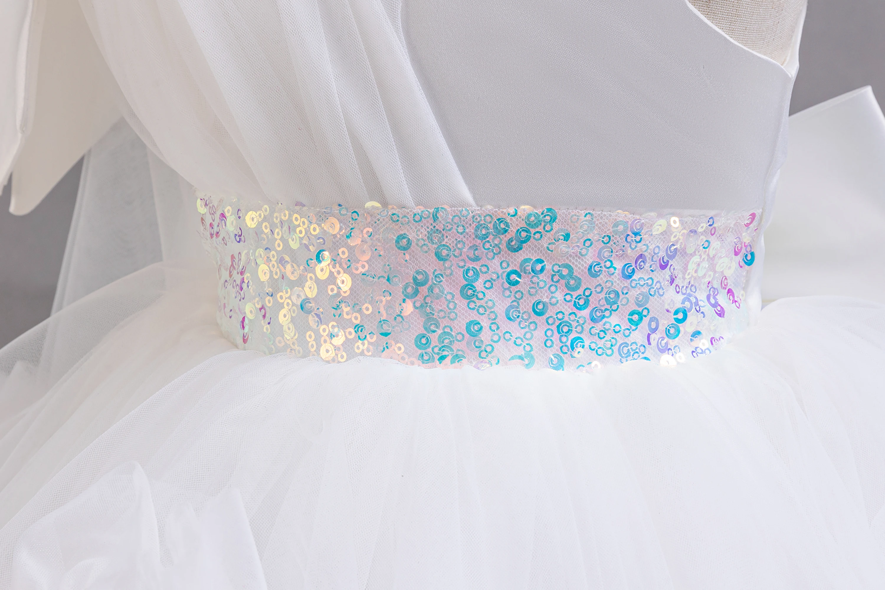 Kids' Lace Formal Dresses | Long Sleeve Ball Gown for Girls | Perfect for Christmas, Pageants & Gala Events