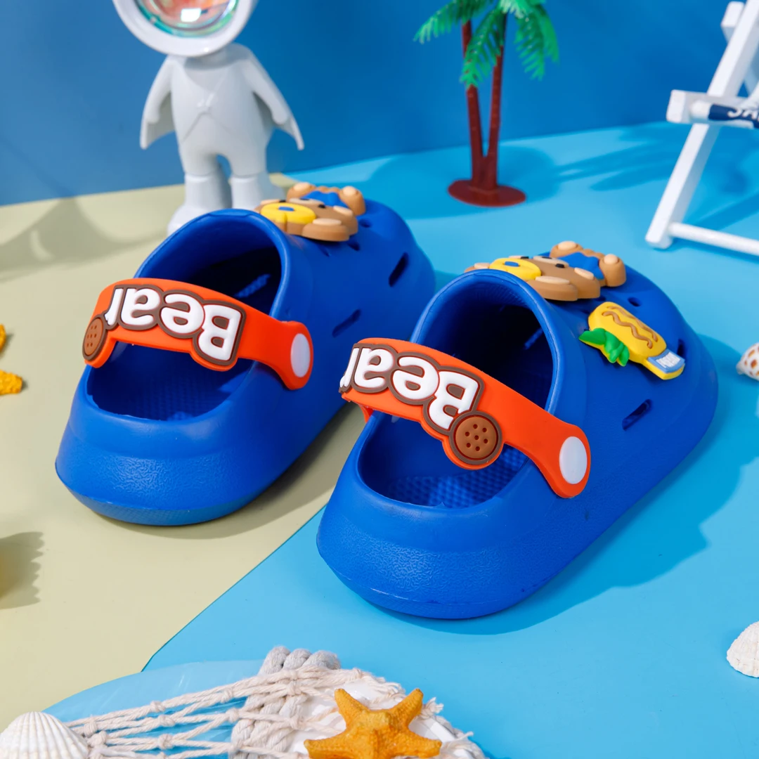 Children’s Garden Shoes Sandals Lightweight Anti-slip Hollow For Girls & Boys Cartoon Slip On Closed Toe Clogs Kids‘ Slippers