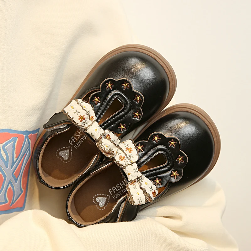 Cute Bow Leather Girls Shoes 2026 New T-strap Oxfords Spring Kids Soft Shoes For Girl School Children Princess Dress Shoes
