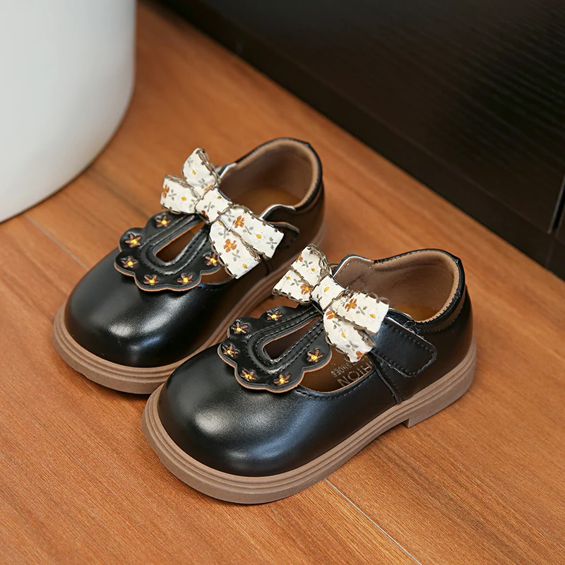 Cute Bow Leather Girls Shoes 2026 New T-strap Oxfords Spring Kids Soft Shoes For Girl School Children Princess Dress Shoes
