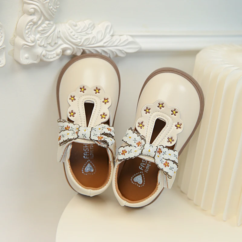 Cute Bow Leather Girls Shoes 2026 New T-strap Oxfords Spring Kids Soft Shoes For Girl School Children Princess Dress Shoes