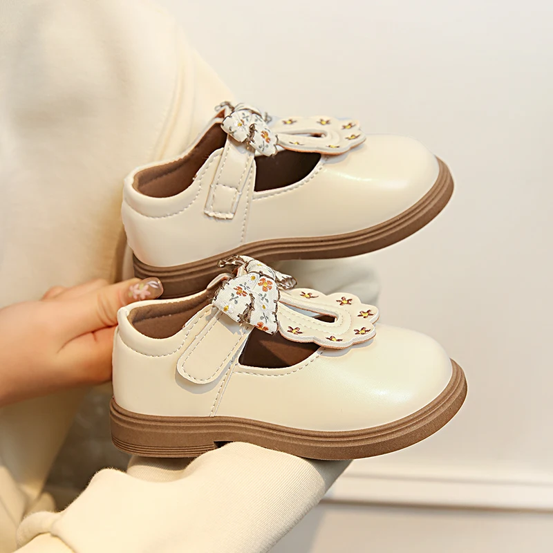 Cute Bow Leather Girls Shoes 2026 New T-strap Oxfords Spring Kids Soft Shoes For Girl School Children Princess Dress Shoes
