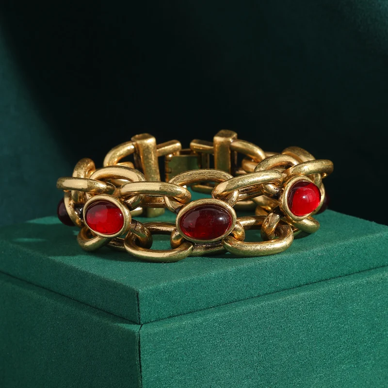 Vintage Oval Red Bracelets For Woman High Quality Gold Color Made Of Natural Stones Charm Girls Wedding Jewelry Bangles Chunky