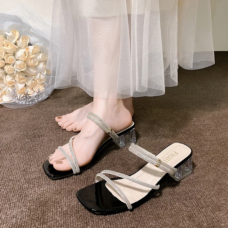 2025 Summer New Rhinestone Fish Mouth Thick Heel Flip-flops High Heels Fashionable Sexy Banquet Sandals for Women