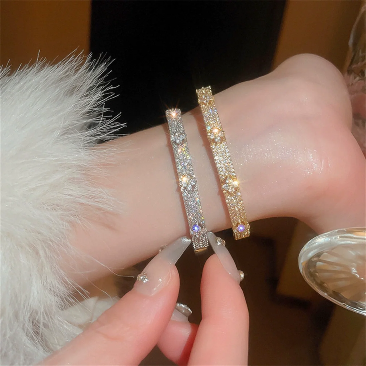 Delicate Four Leaf Flower Inlaid Zircon Bracelet for Women Elegant Fashion Wedding  Jewelry  Gifts