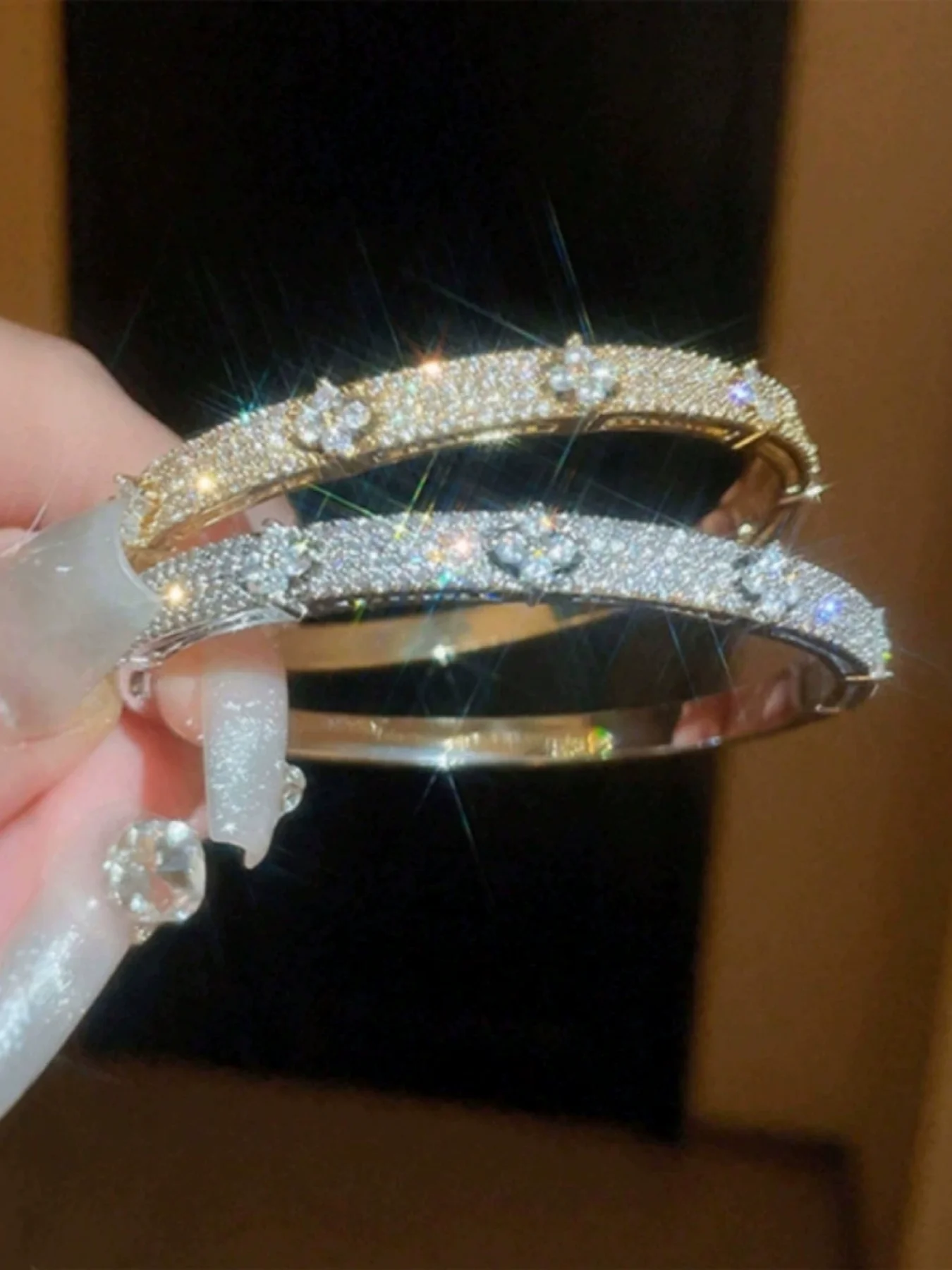 Delicate Four Leaf Flower Inlaid Zircon Bracelet for Women Elegant Fashion Wedding  Jewelry  Gifts