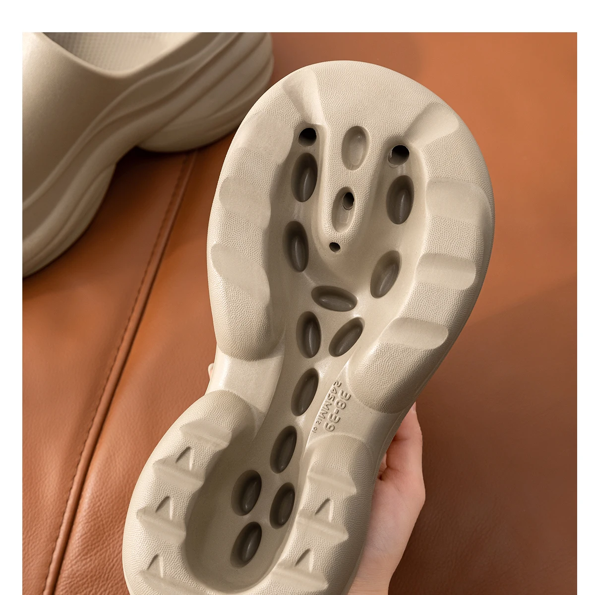 EVA Women Indoor Slippers Non-slip Heightened Thick Bottom Slippers Comfortable Soft Outdoor Slippers