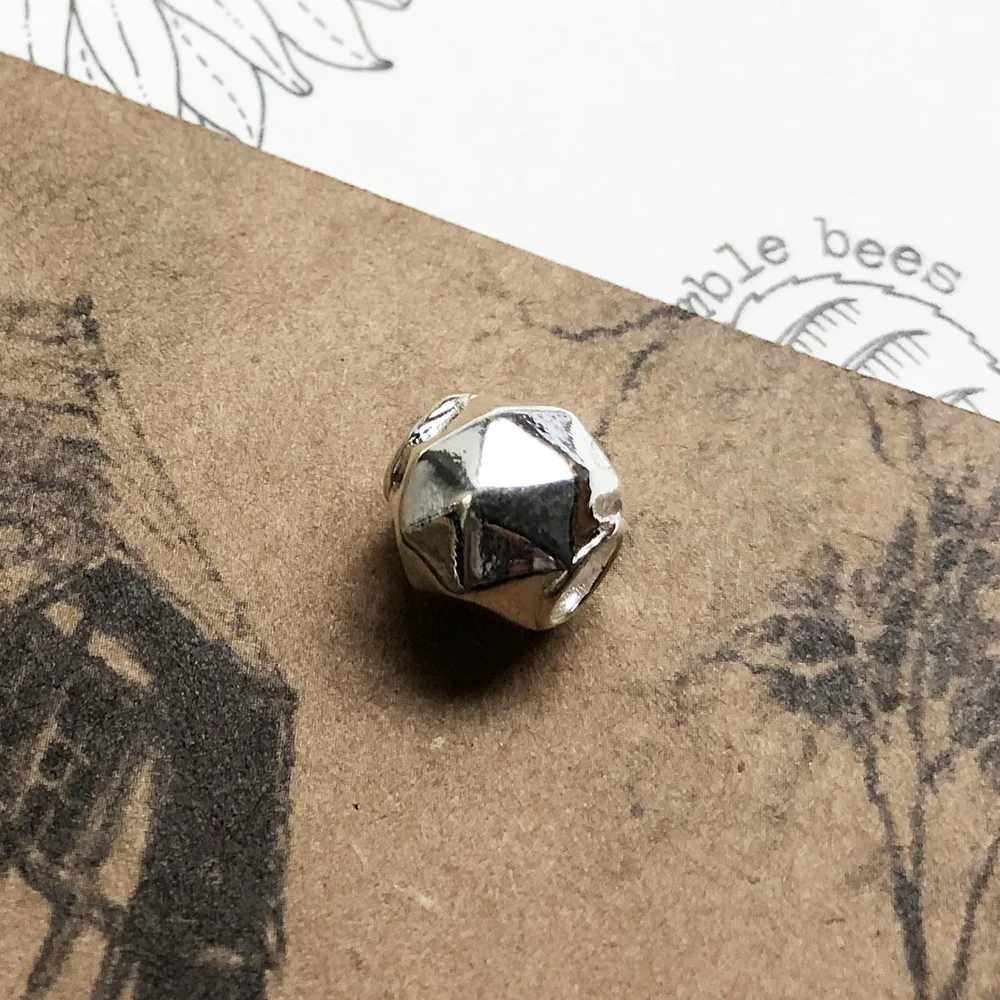 Beads Pendant Facted Summer Brand New 925 Sterling Silver Charm Karma Jewelry Classic Gift Accessories
