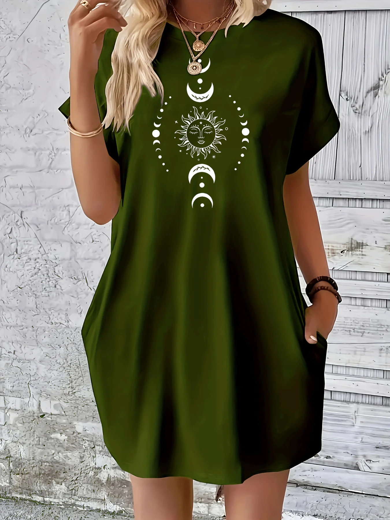 Ladies' Summer Loose Sun Moon Planet Pattern Printed Round Neck Short Sleeved Pocket Comfortable Casual Plus Size Dress