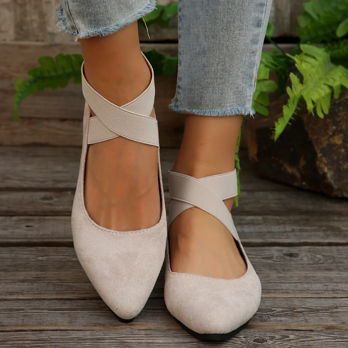 Black New Women's Flat Shoes Fashion Lightweight Shoes Women's Elegant Ballet Shoes Soft Outdoor Casual Women's Shoes Size 36-43
